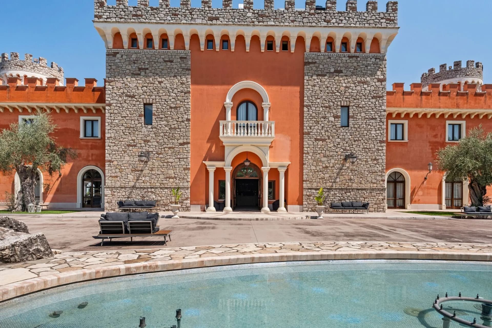 Prestigious Medieval Castle With Panoramic Rooftop Terrace In Campania