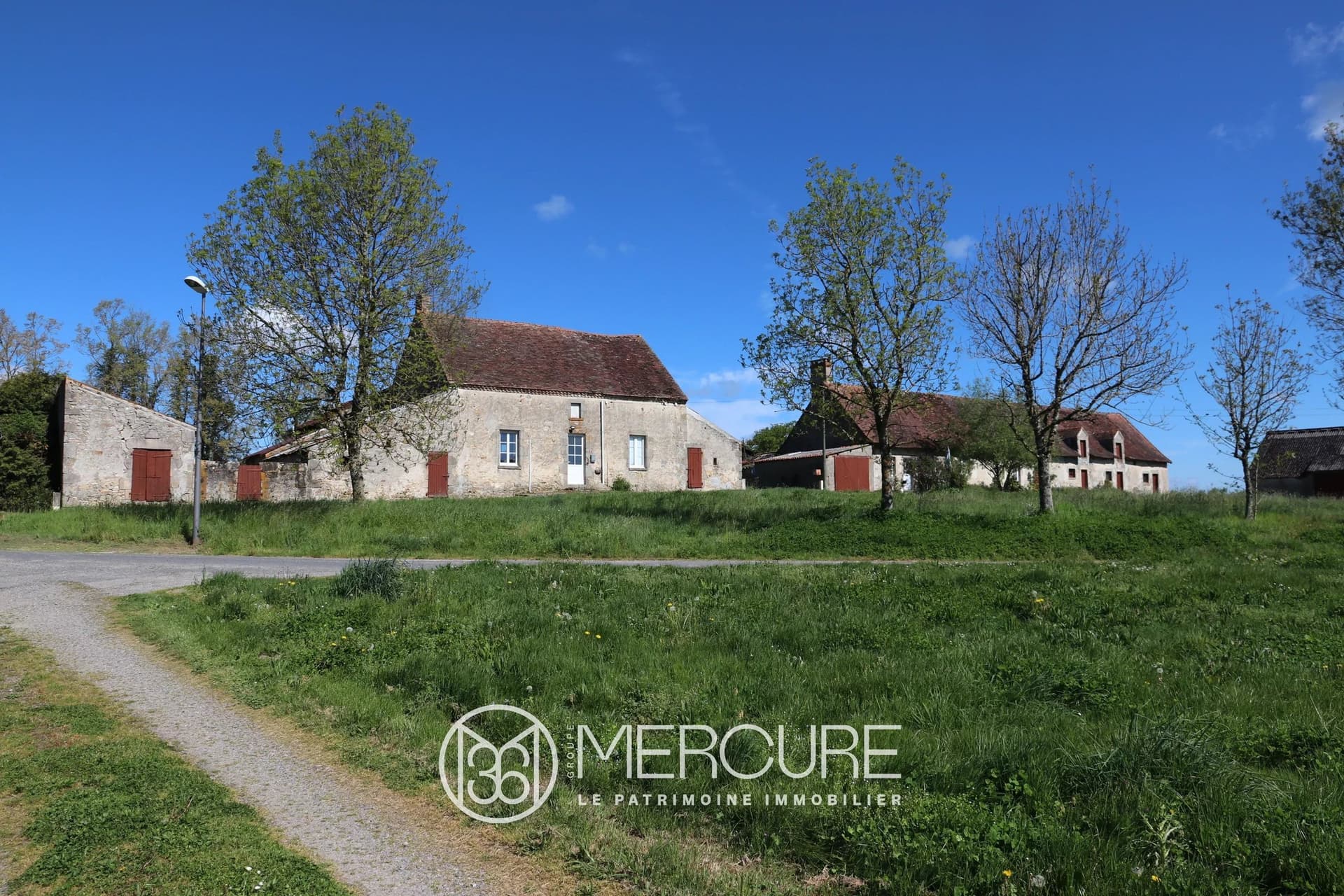 Historic 15th-16th Century Château With Expansive 108 Hectare Estate 5