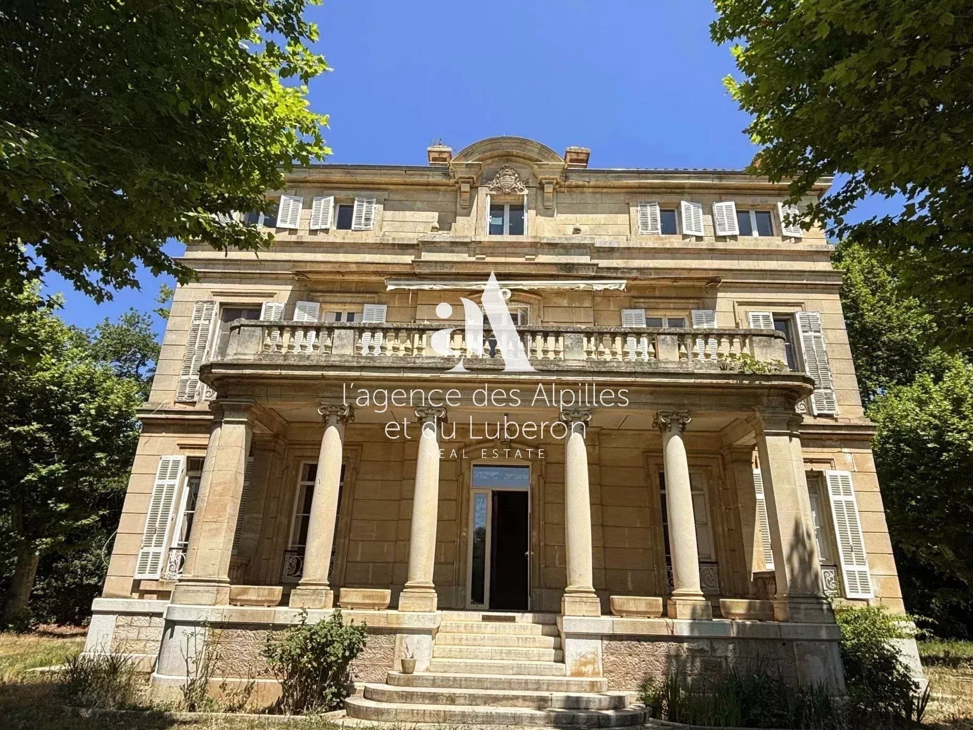 Château With 500 Sqm Living Space Built In The Late 1800s 3