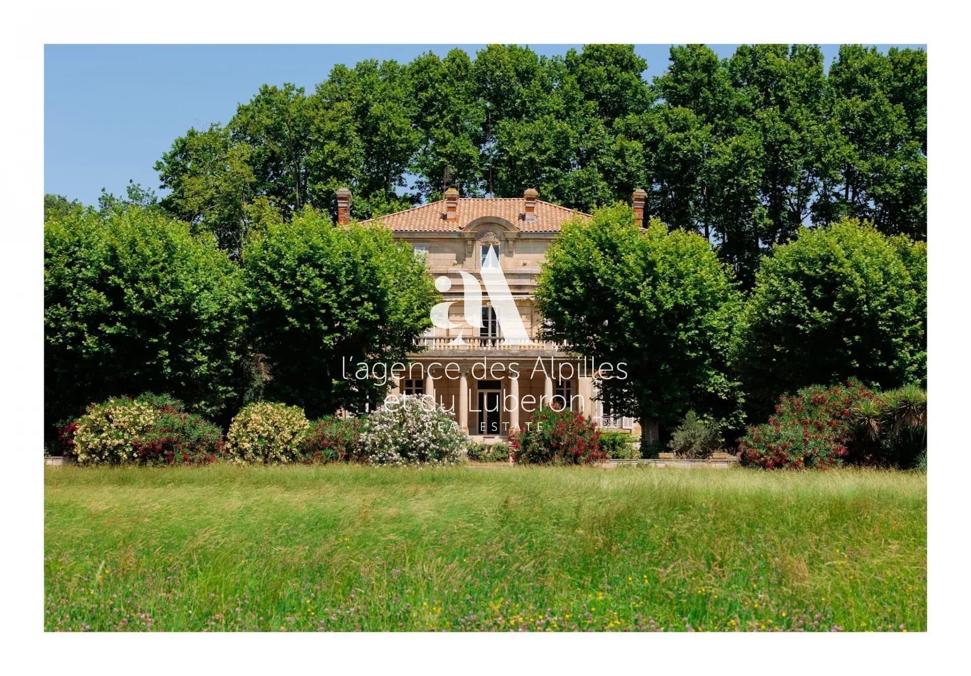 Château With 500 Sqm Living Space Built In The Late 1800s 4