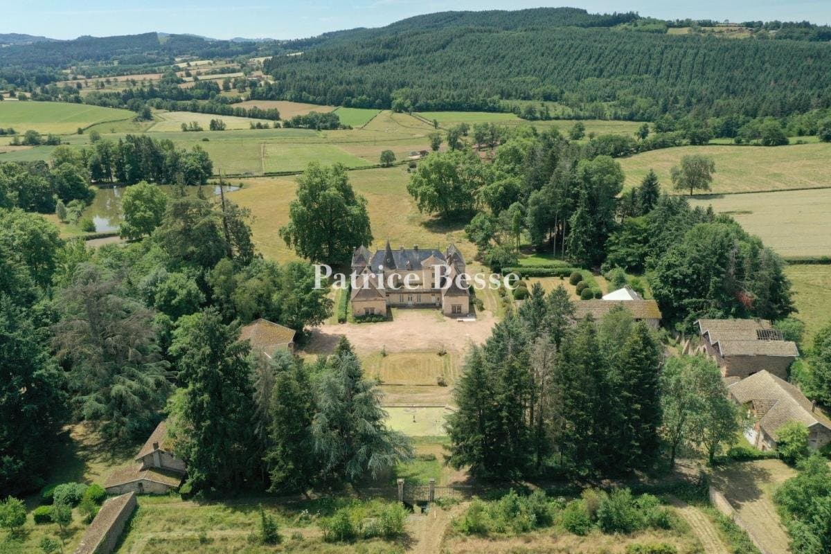 18th And 19th Century Château Estate Awaiting Renovation 5