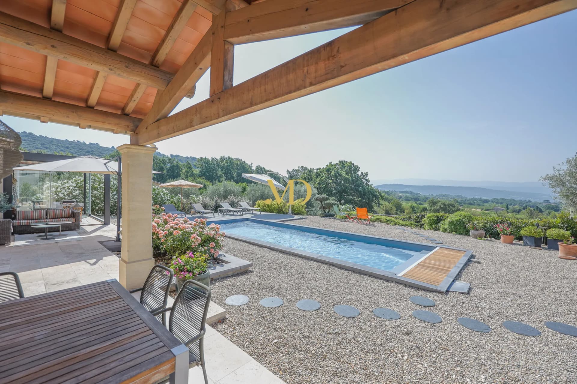 Elegant Maison With Heated Pool And Panoramic Views 3