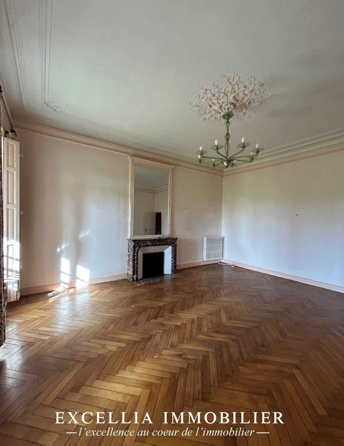 Remarkable 19th Century Castle With 510 Sqm Living Space 4