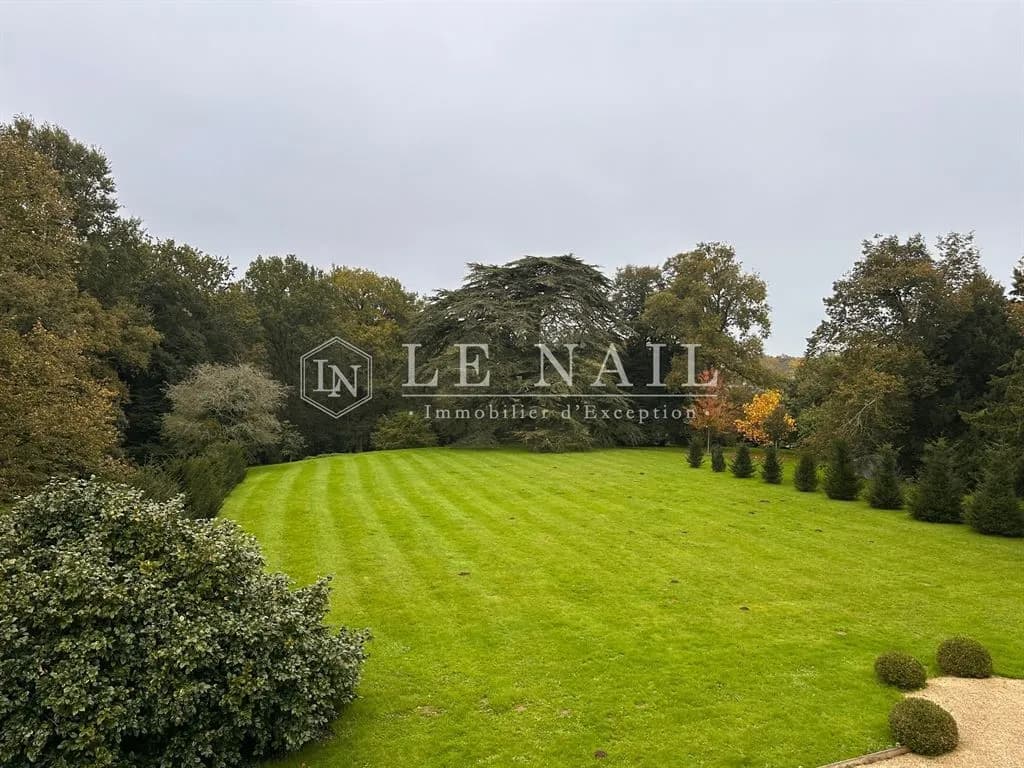Elegant 14th And 18th Century Château With Expansive Grounds 4