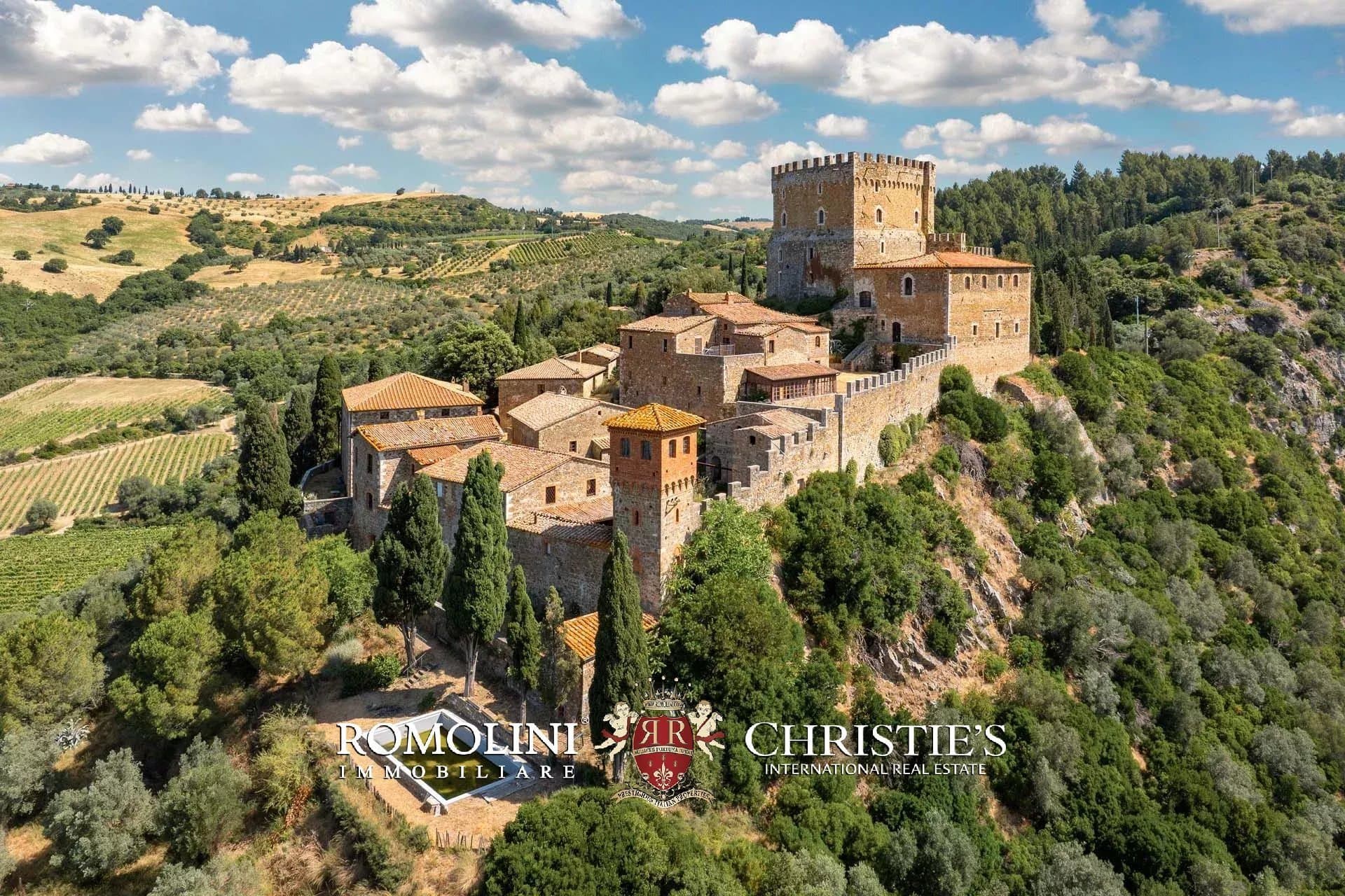 Medieval Castle With Panoramic Views And Extensive Grounds 3