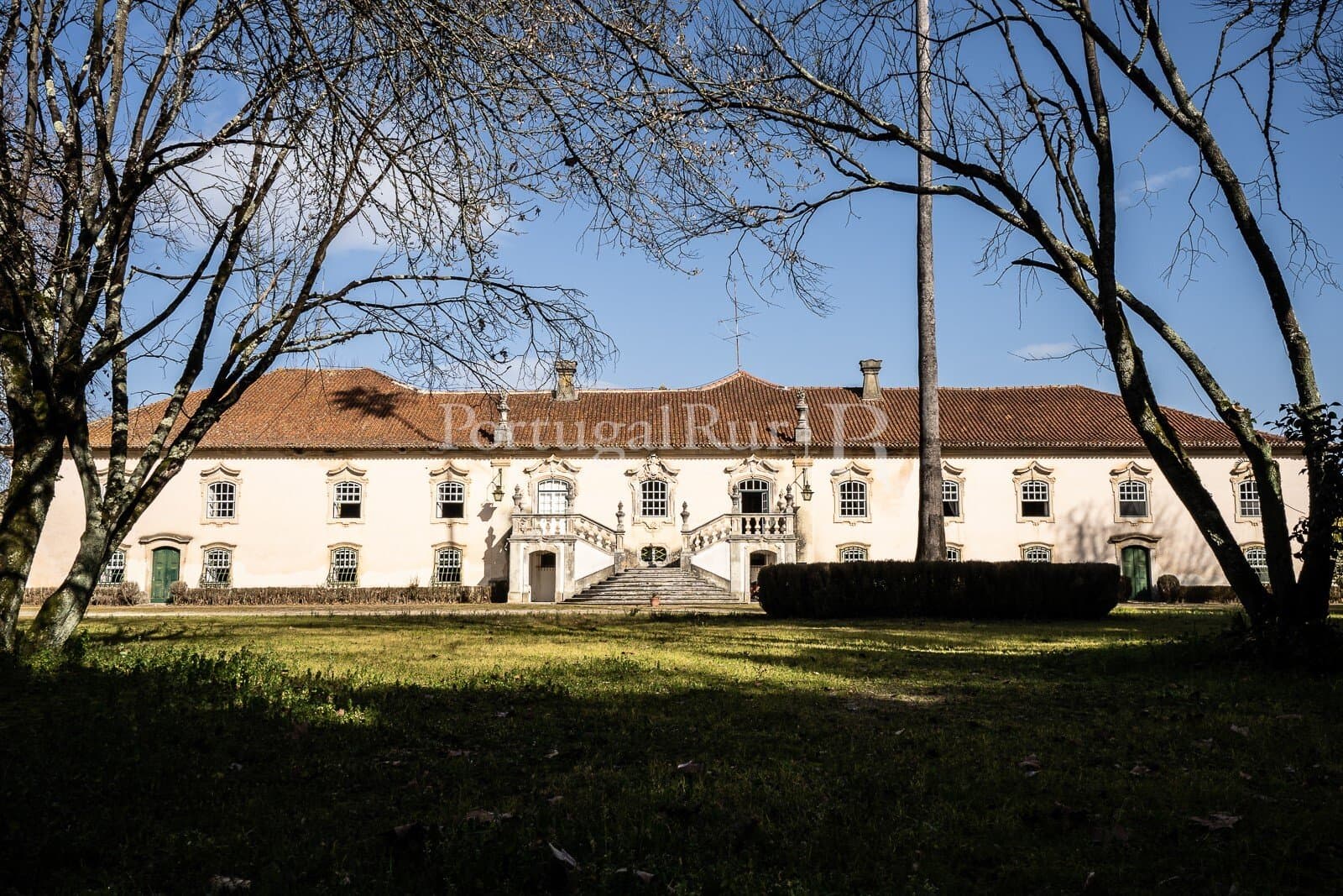 Imposing 18th Century Palace On A 43 Hectare Estate — Palace for sale in Arcos e Mogofores, Portugal