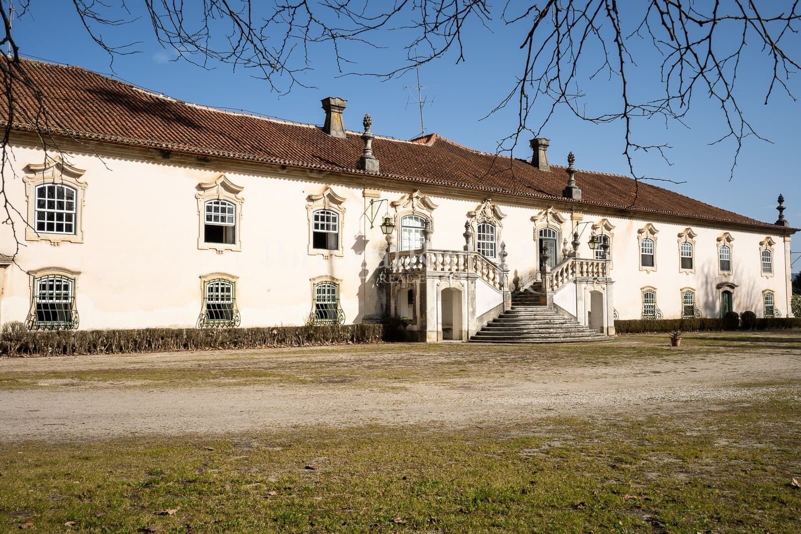 Imposing 18th Century Palace On A 43 Hectare Estate 2