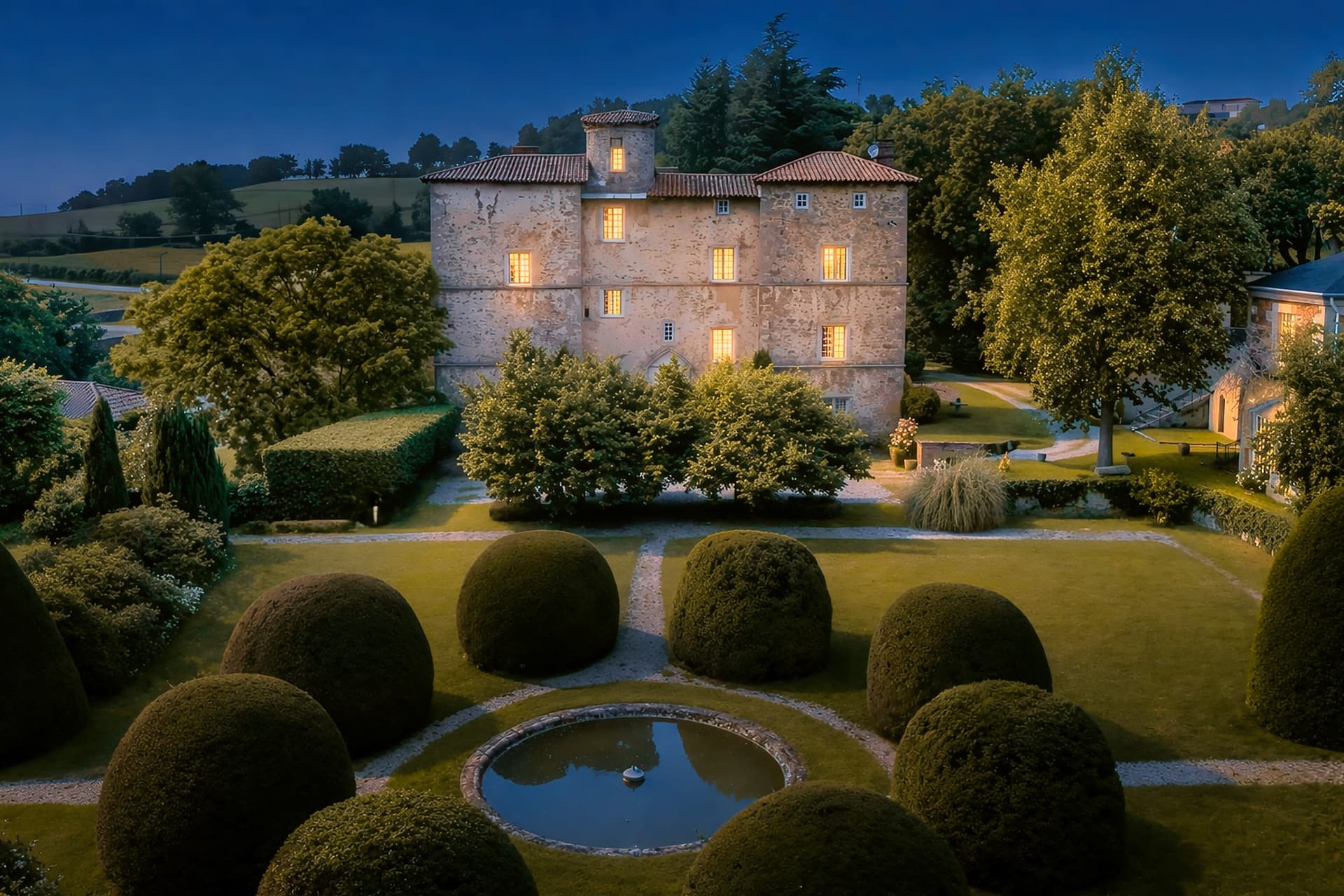 Historic 13th Century Château Surrounded By Formal Gardens 2