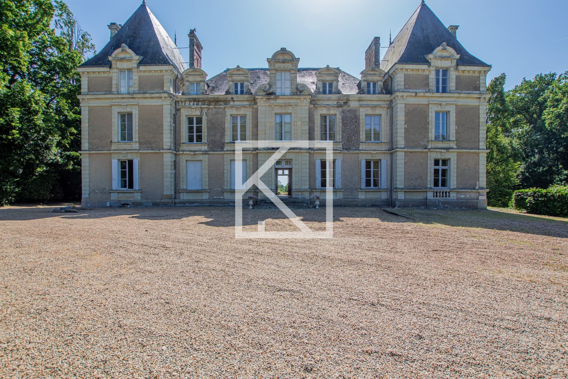 13th Century Castle With Development Potential Near Angers — in France
