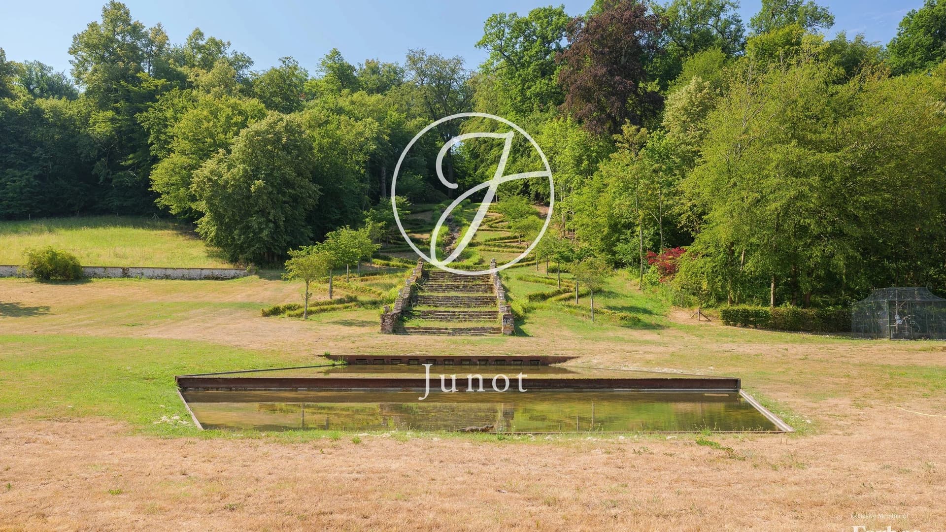 Historic Château With 17 Bedrooms And 30 Hectares Near Fontainebleau 5