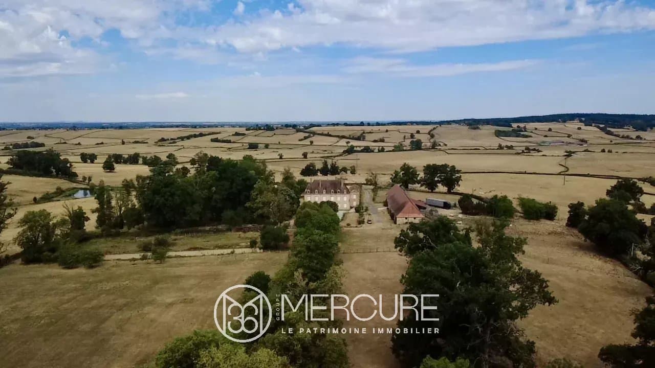 Renovated 17th-18th Century Château With Extensive Grounds 5