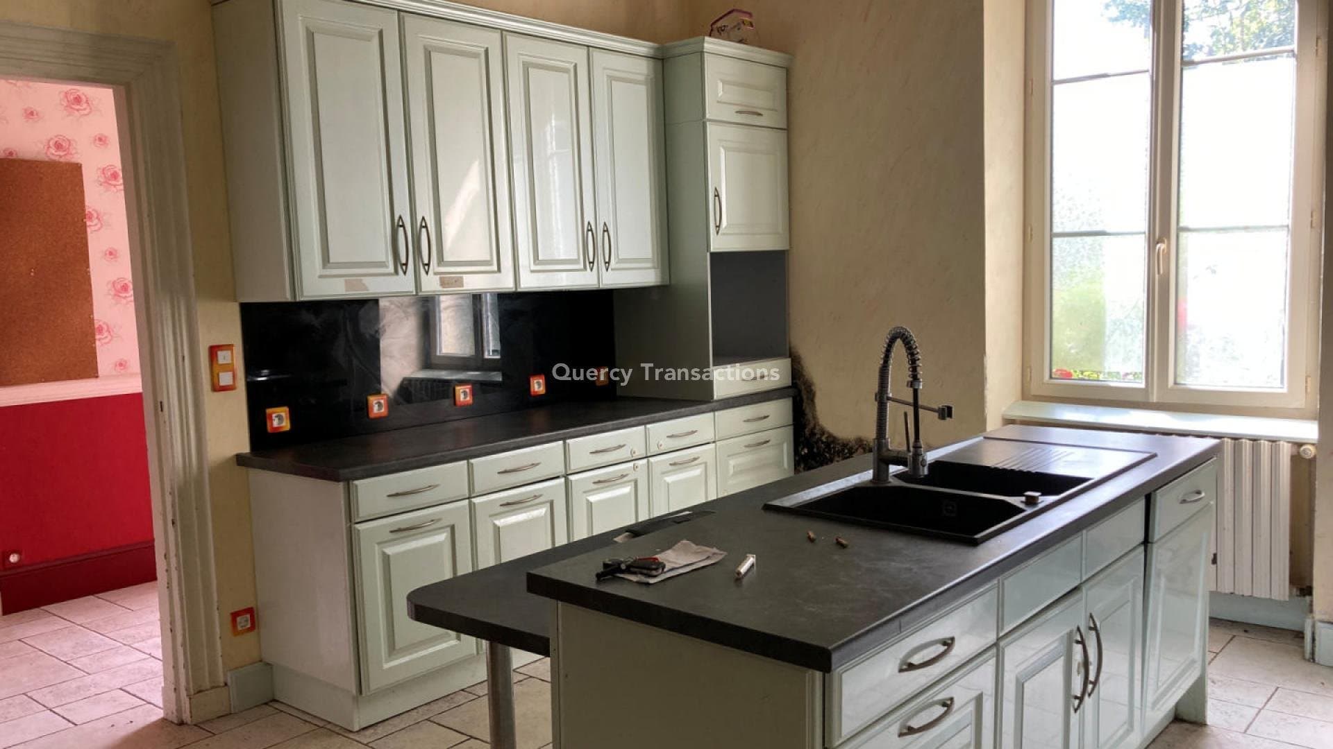 Charming Manor with Annex and Garden in Lot Valley 5