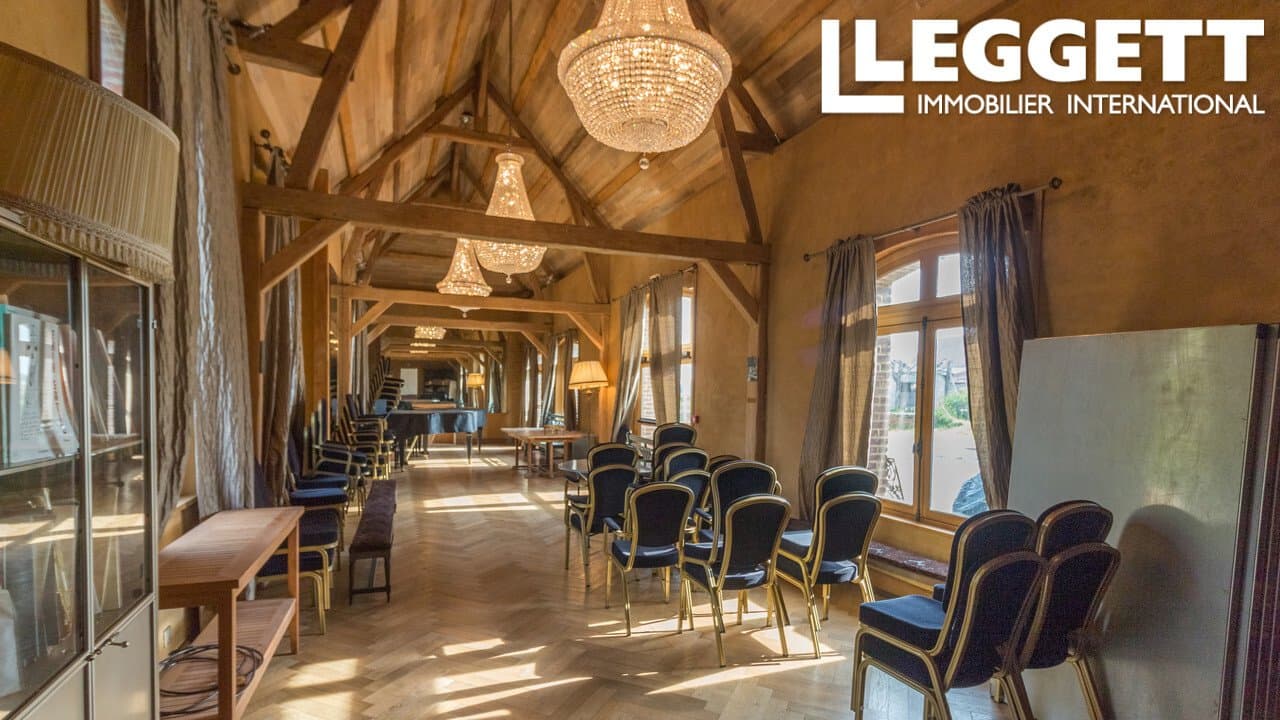 Remarkable 18th Century Manor Ideal For Luxury Events 3