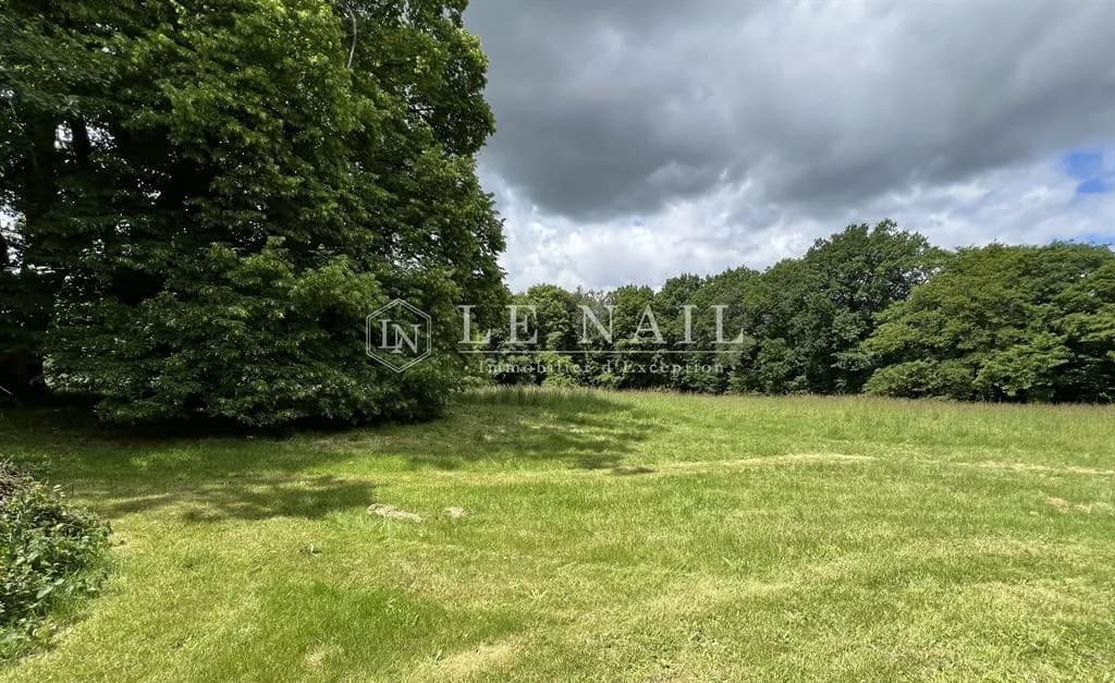 Authentic 17th Century Château With Historic Towers And Expansive Grounds 5