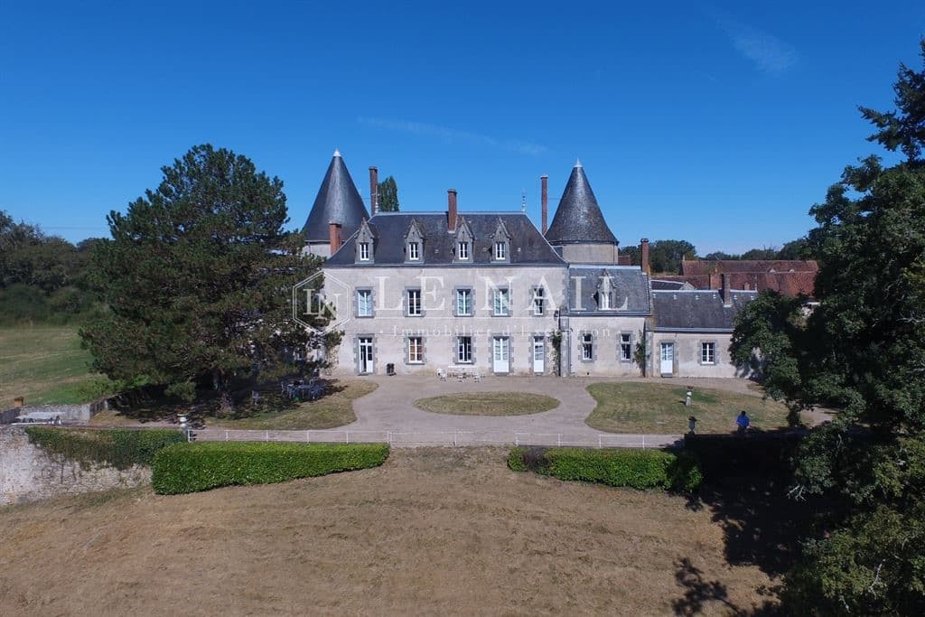 Exceptional Château with 7 Bedrooms and 266 Acres of Parkland 3