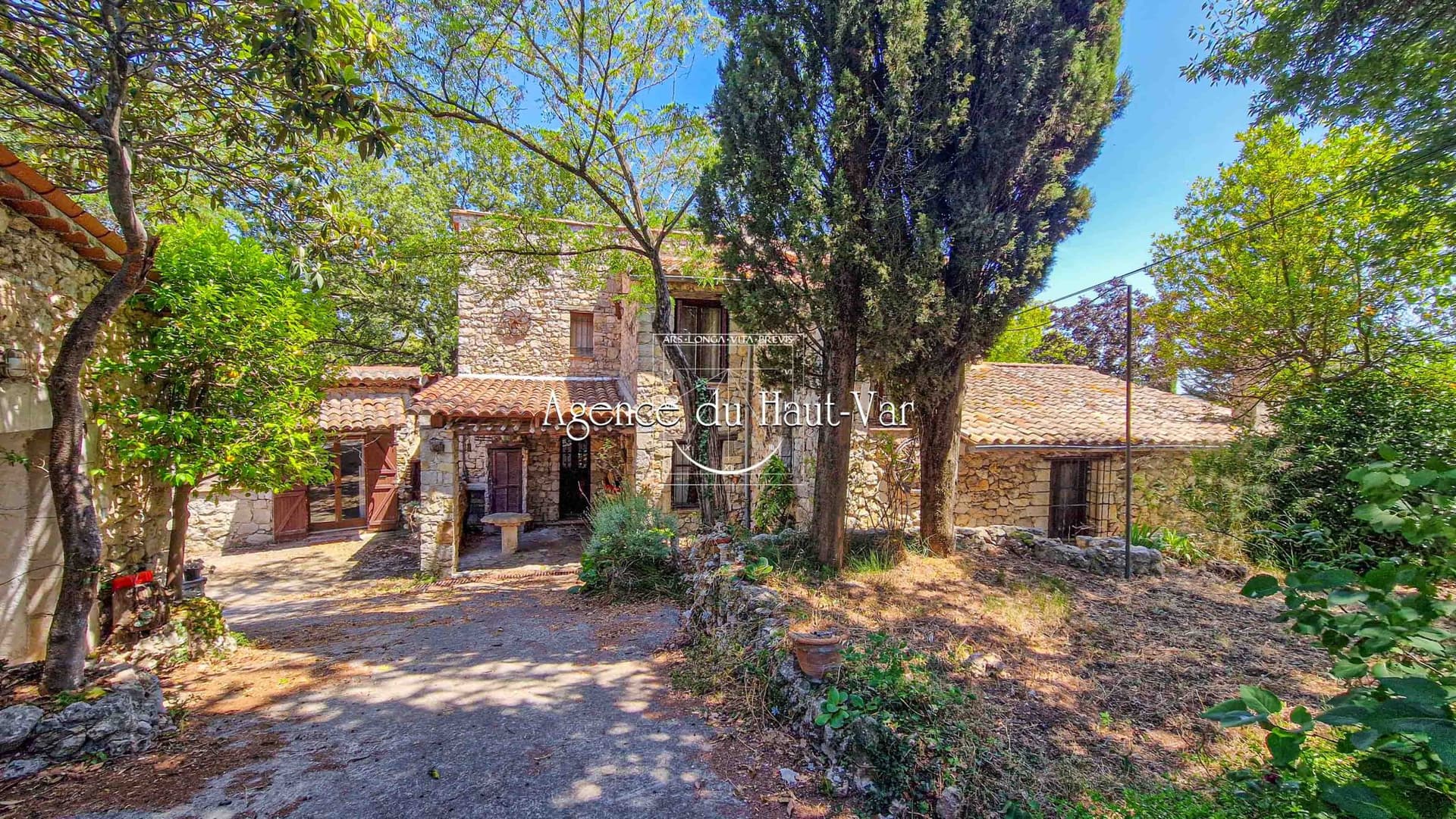 Charming Stone Hamlet With Guest Accommodations On 26 Hectares 2