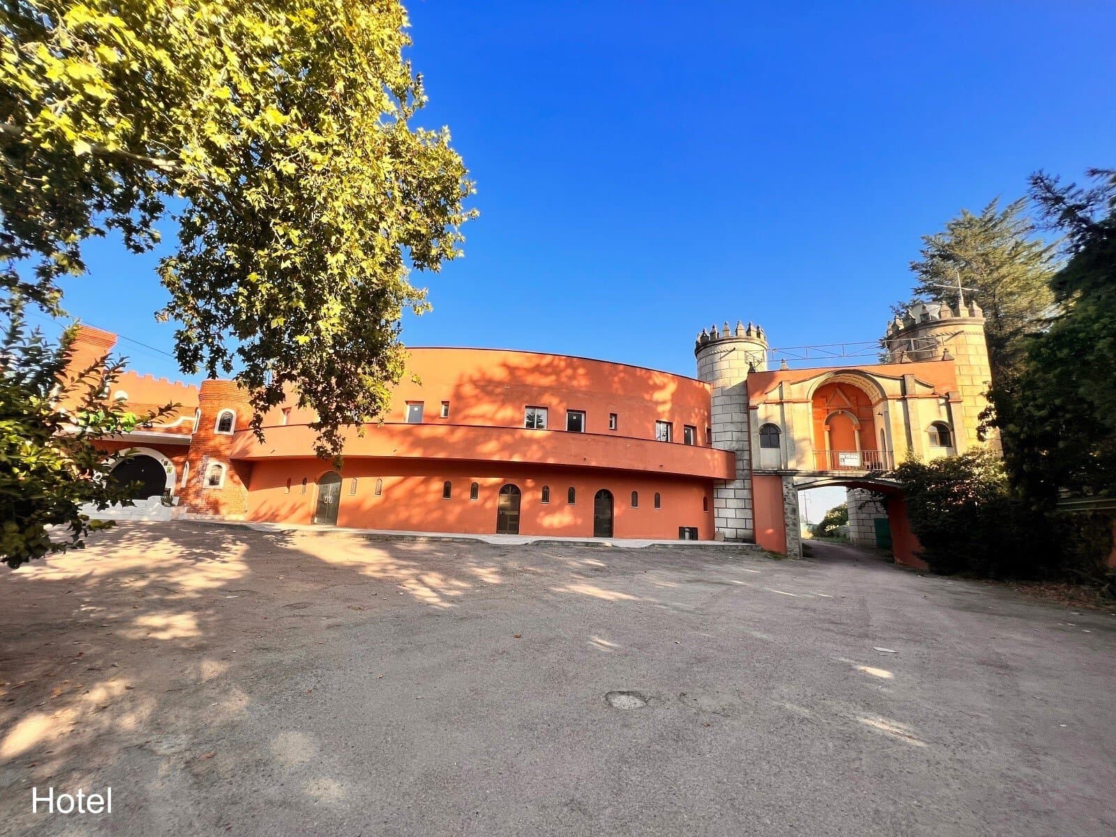 19th Century Palace With Swimming Pool And Botanical Garden 2