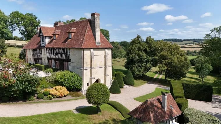 Luxurious 7-Bedroom Castle on Expansive Estate 3