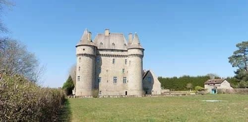 Imposing 14-Bedroom Château With Indoor Pool And Helicopter Landing Pad 4