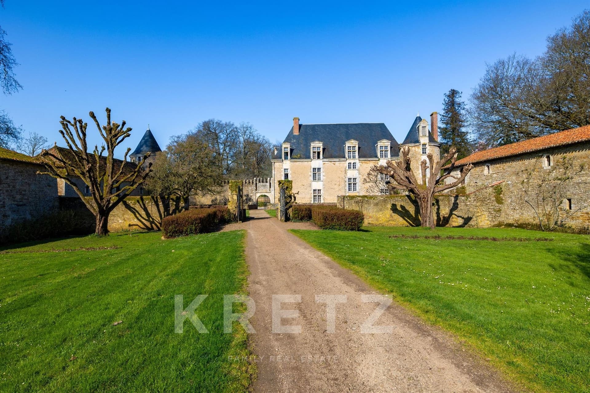 Historic 16th Century Château With 9 Bedrooms And 45 Hectares Of Parkland