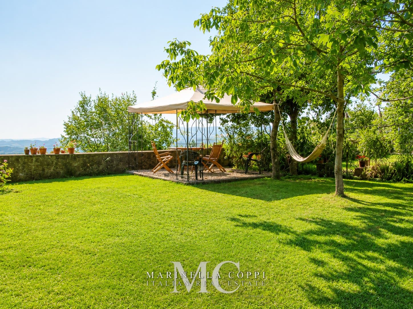 Historic Castle in Tuscany with 4 Hectares of Land 4