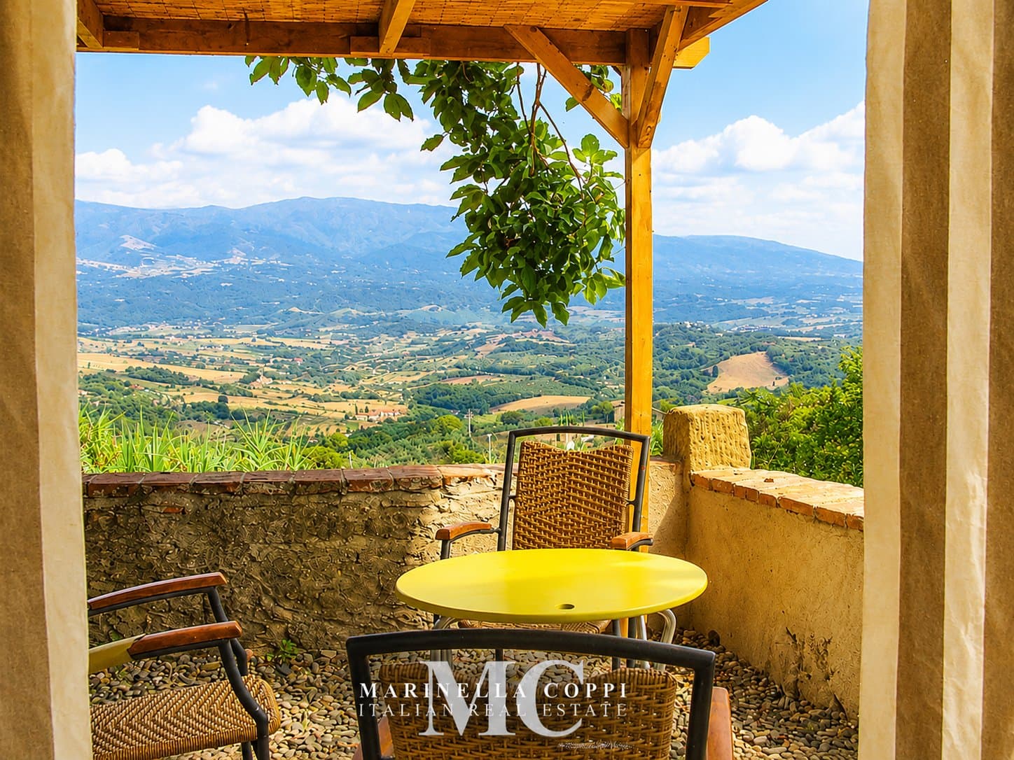 Historic Castle in Tuscany with 4 Hectares of Land 5