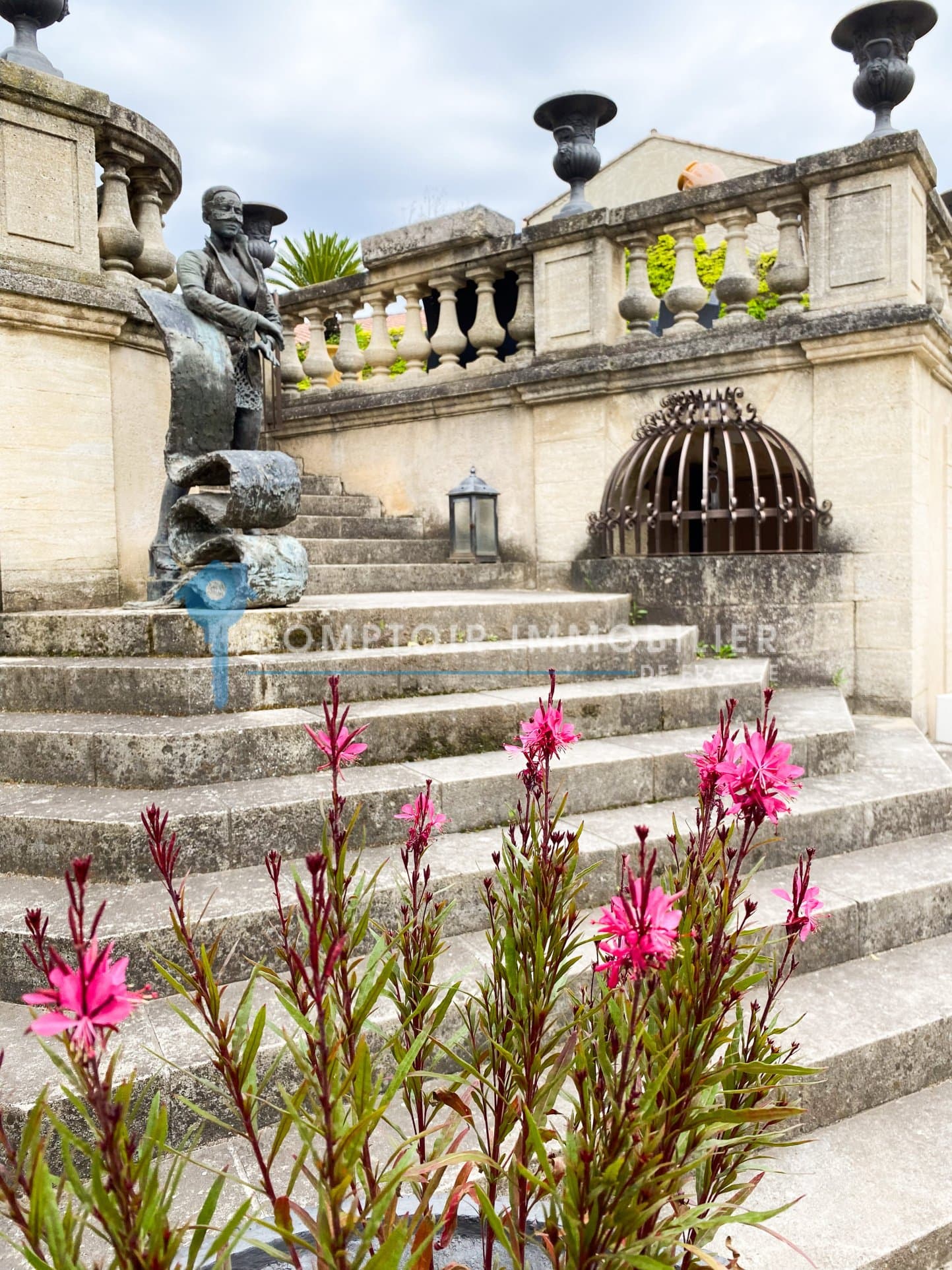 Exceptional 17th Century Castle With Extensive Grounds 3