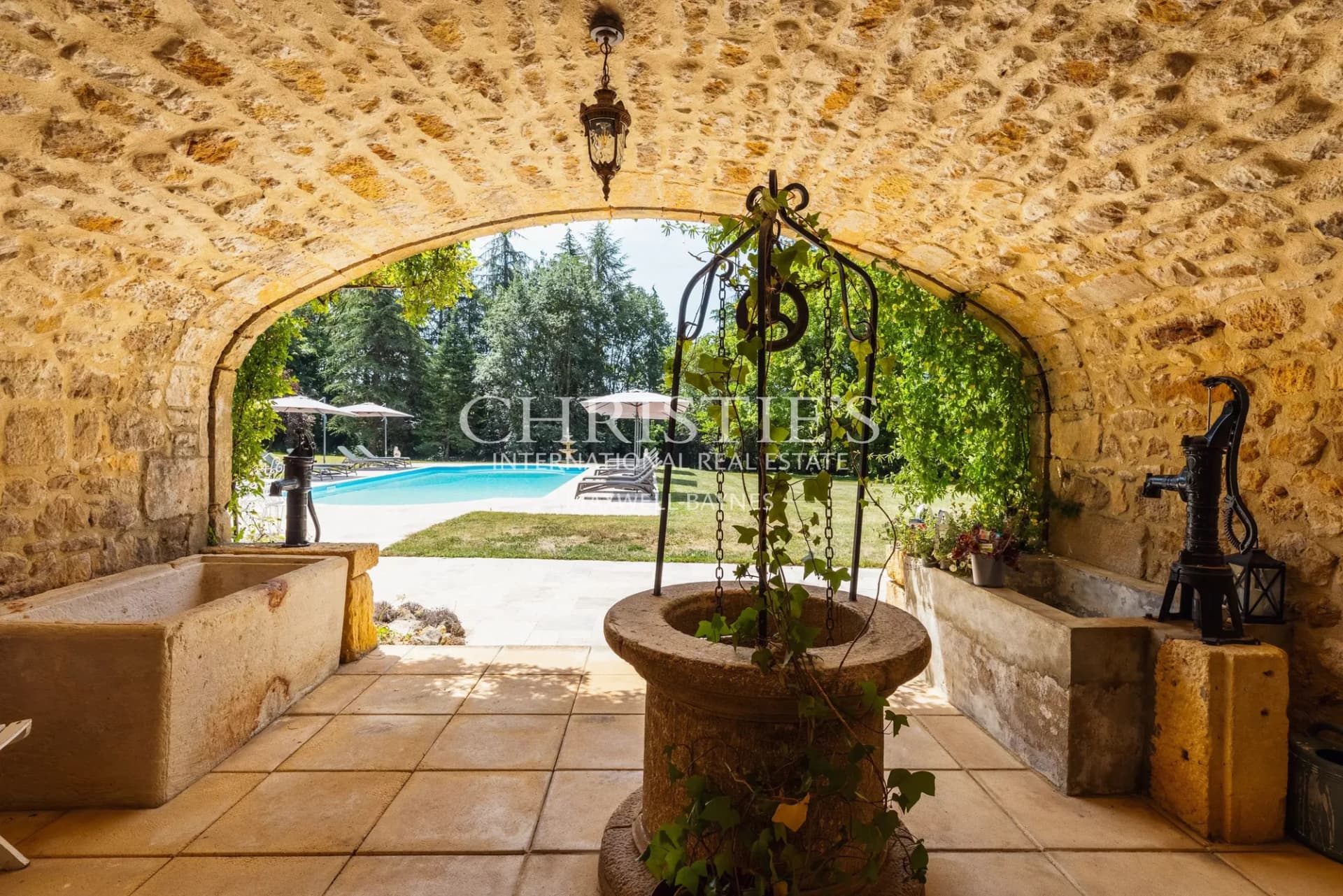 Exceptional Château With Established Luxury B&B Business And Event Potential 2
