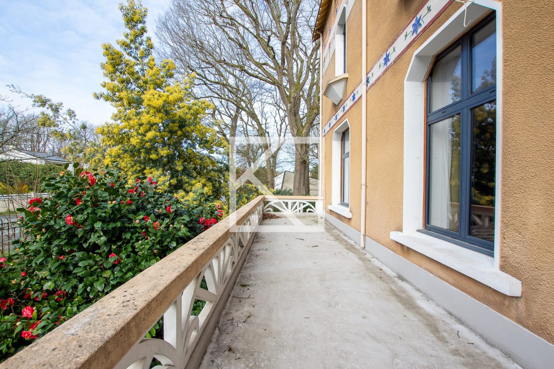 Elegant Art Deco Manor With Seven Bedrooms In Parc de la Haye 3