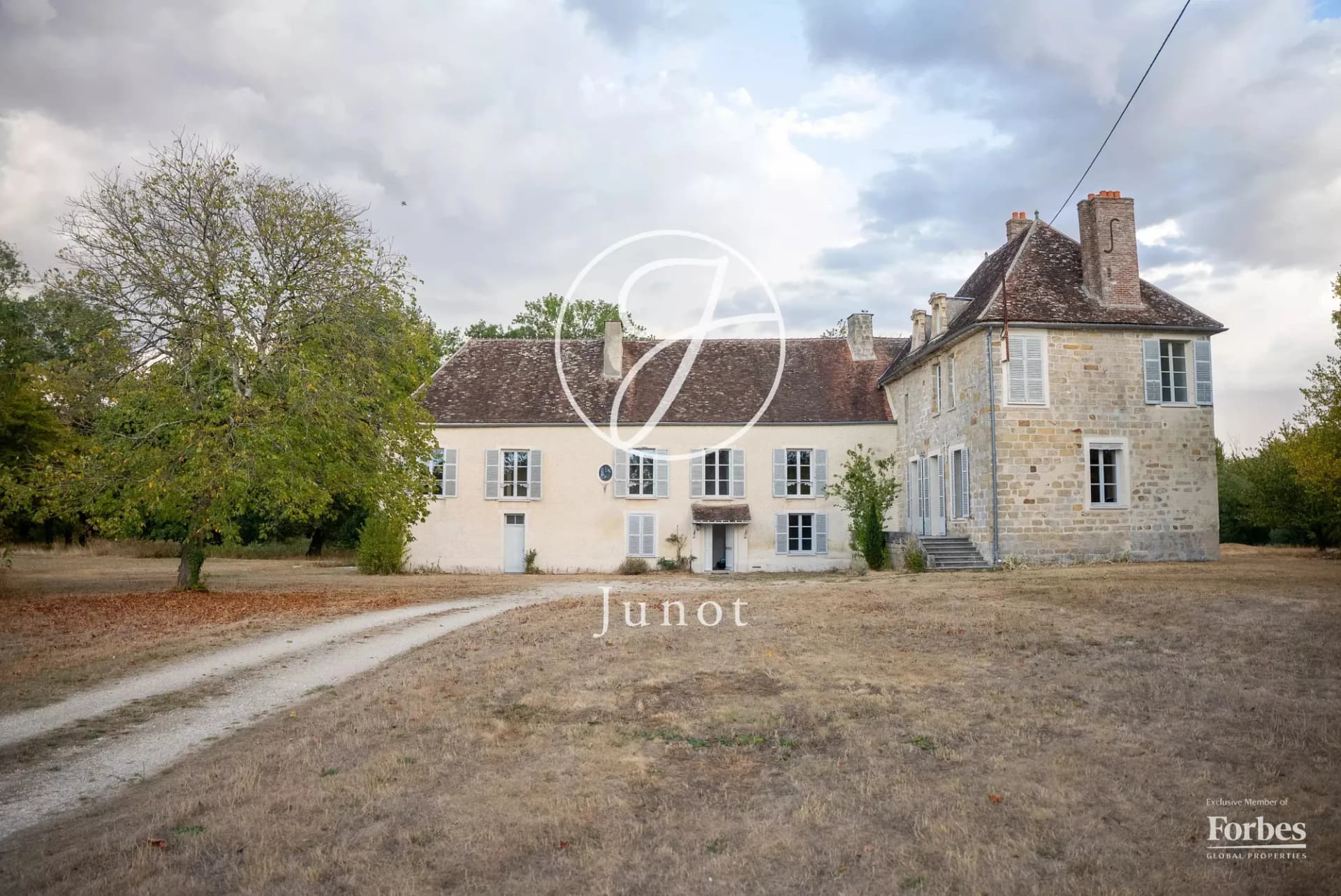 Historic 17th Century Château With Equestrian Facilities on 52 Acres