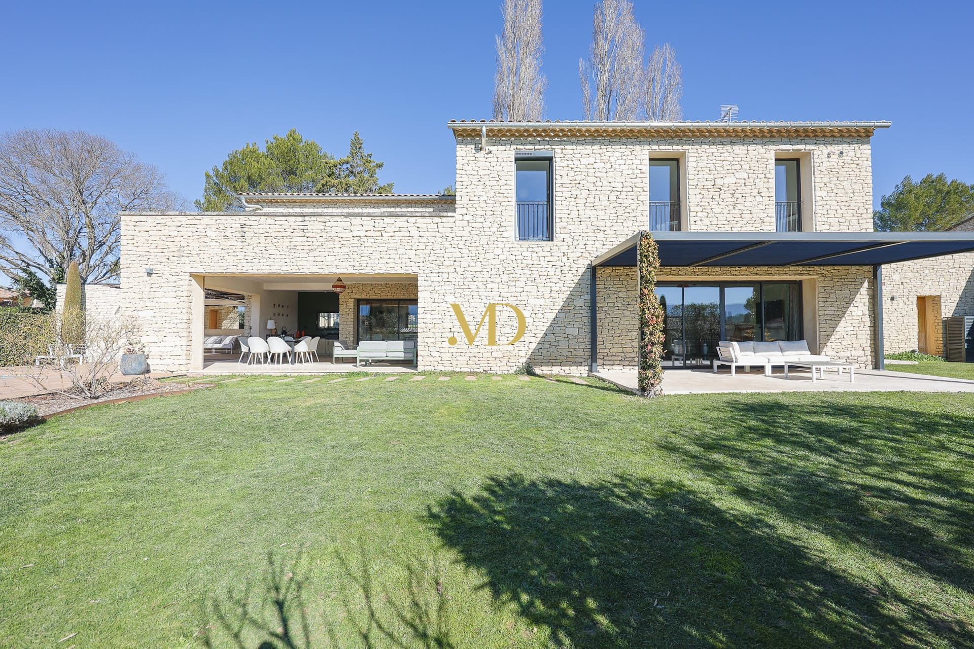 Stunning Contemporary Home With Heated Pool And Landscaped Gardens