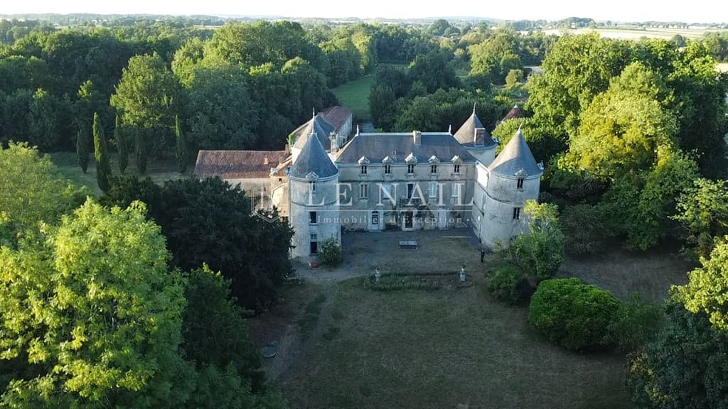 Stunning 15th and 19th Century Château with Expansive Parkland 4