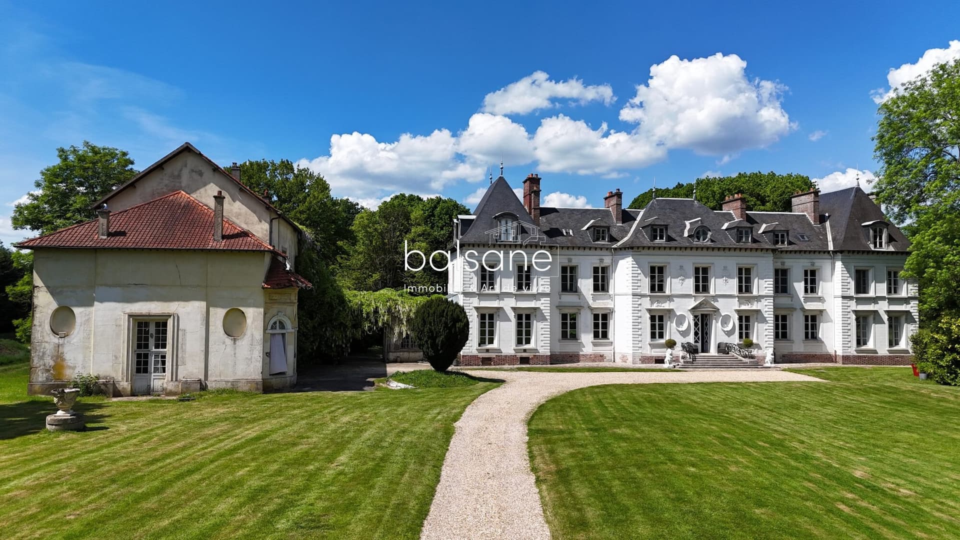 Exceptional 19th Century Château With Swimming Pool And Expansive Grounds 2