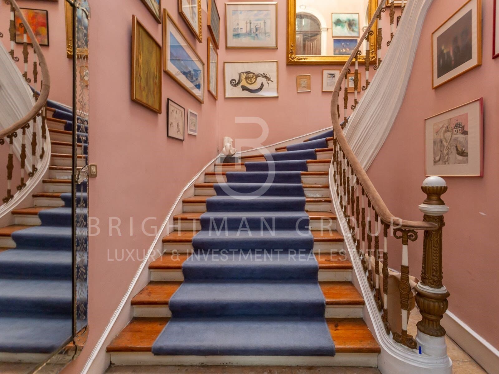 Stunning 19th Century Palace With 7 Bedrooms And Small Pool 2