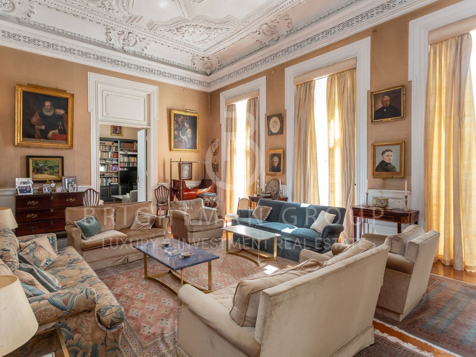 Stunning 19th Century Palace With 7 Bedrooms And Small Pool 3