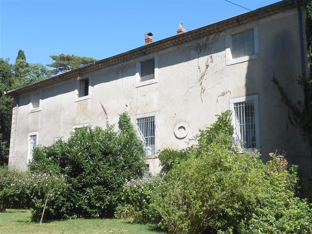 Historic 15th Century Château With Expansive Grounds 3