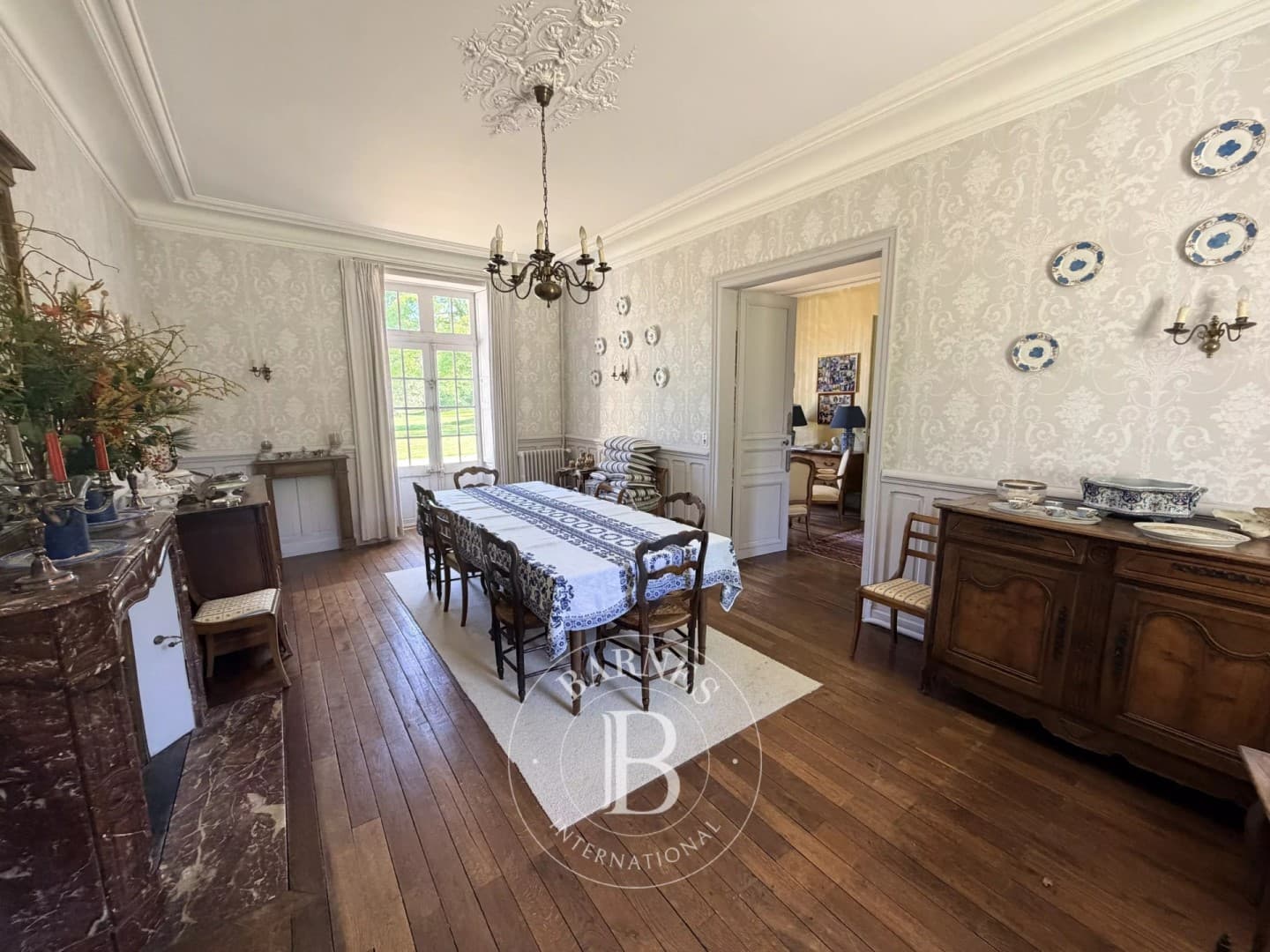 Castle 665 Sqm 13 Bedrooms 5