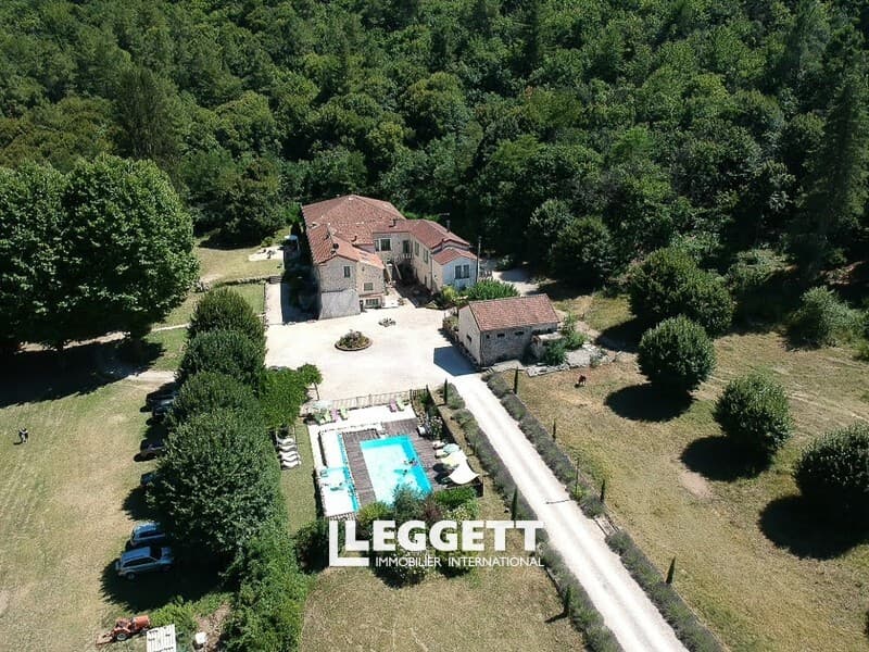 Historic Riverside Castle Near Cévennes National Park 2