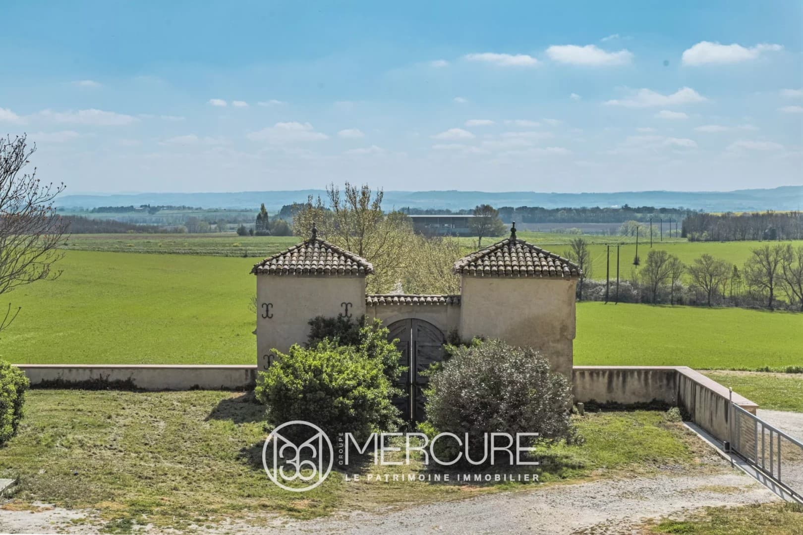 Historic Château with Heated Indoor Pool and Caretaker's Cottage 3