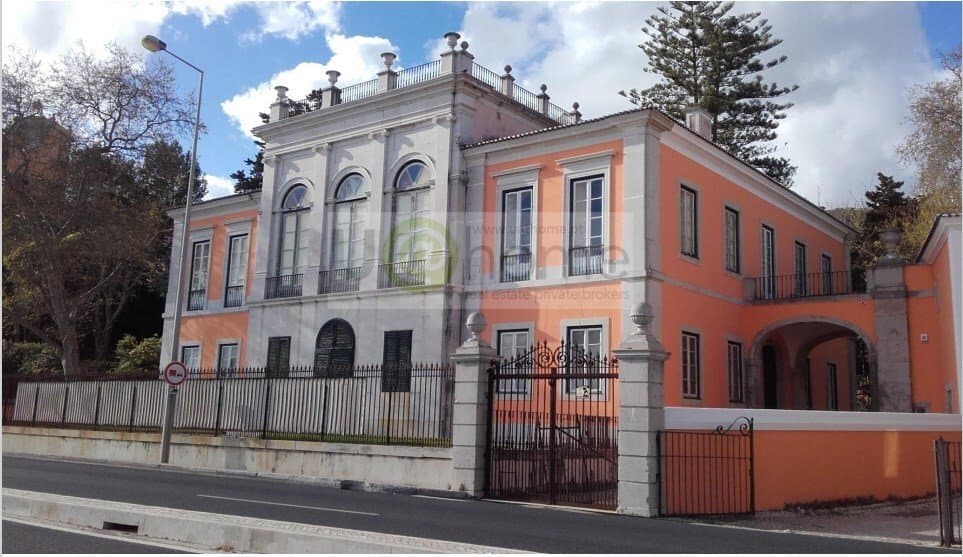 Neoclassical Palace With River View And Historic Gardens — Palace for sale in Paço de Arcos, Portugal