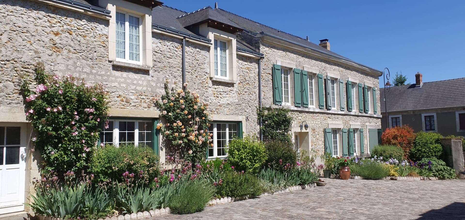 Bourgeois House With Gite And Beautiful Park — in France