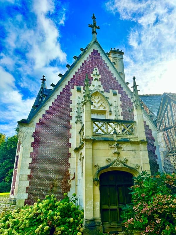 Exceptional 16th Century Manor House in a 2-Hectare Park