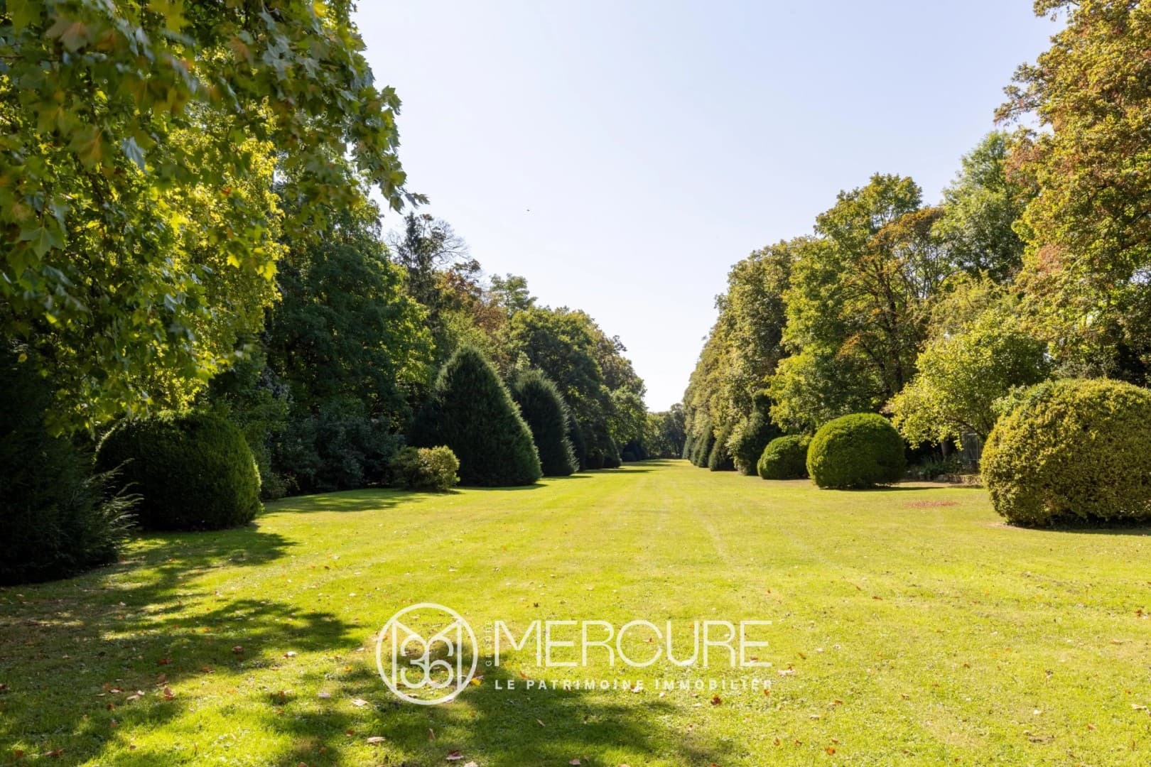 Historic Castle Estate With Development Potential Near Paris 3
