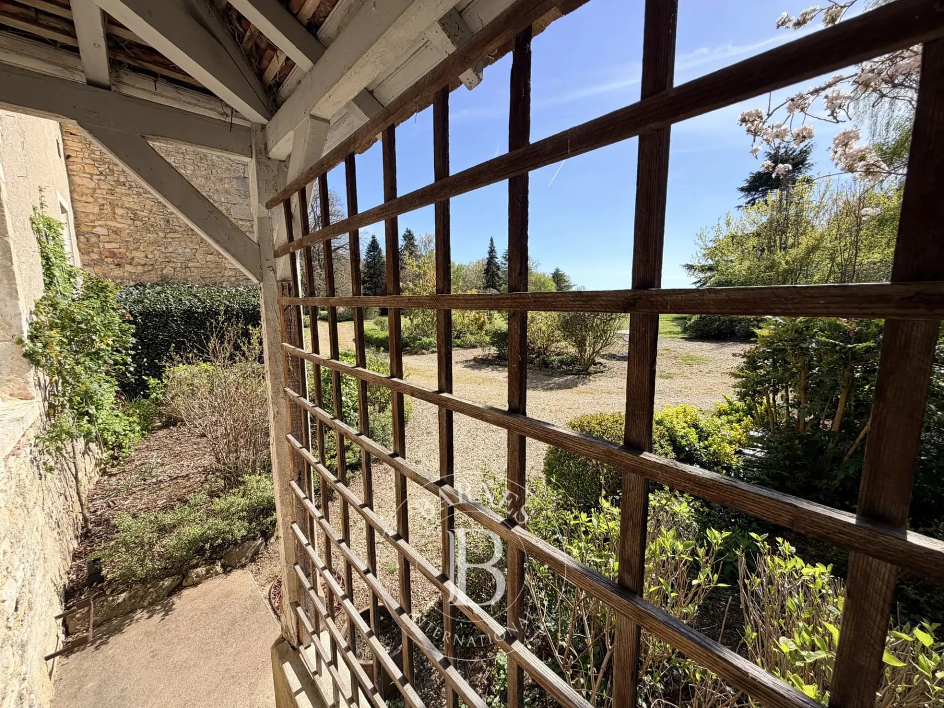 Charming 14th Century Castle With Moat And Unobstructed Countryside Views 5