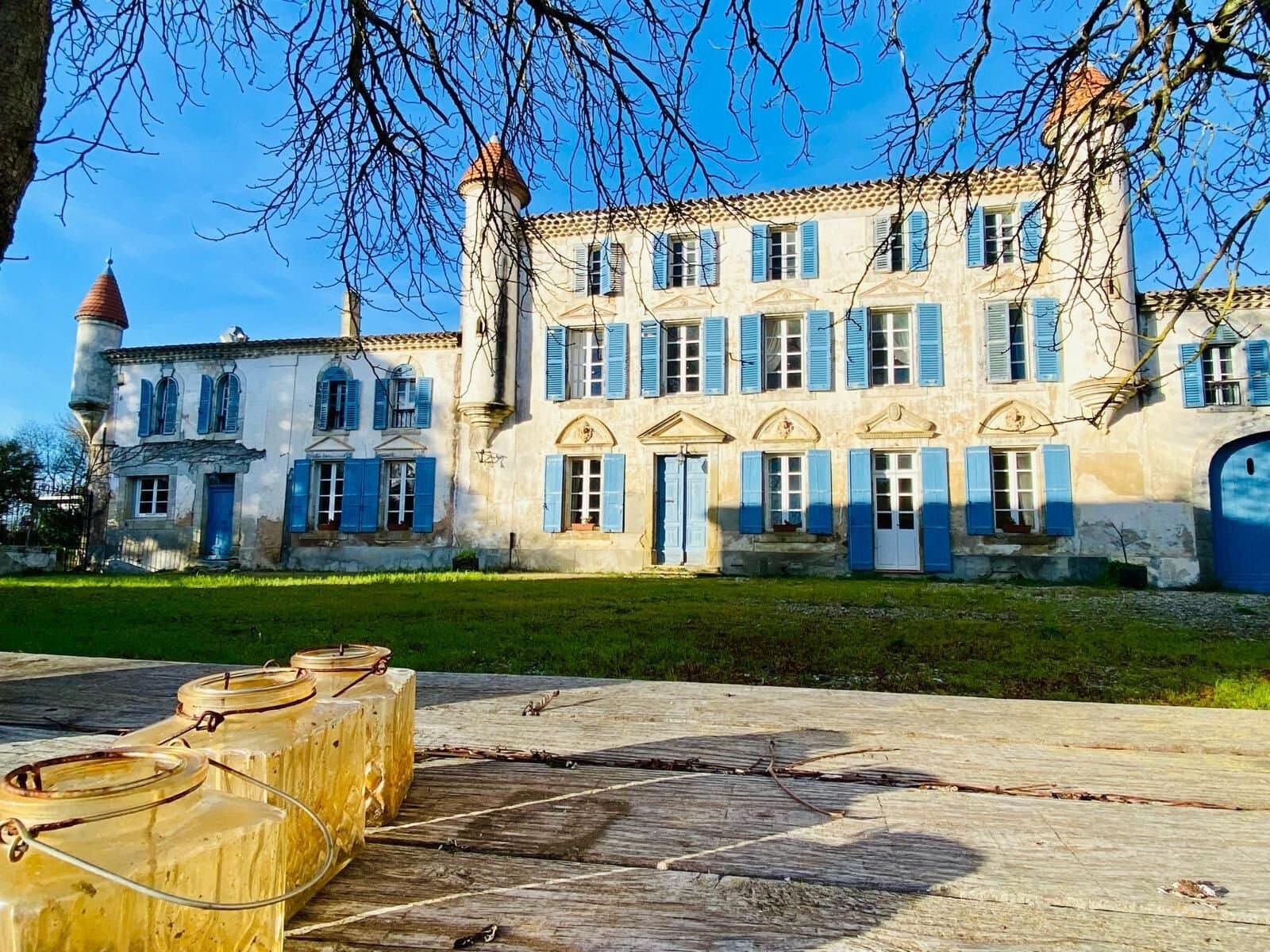Château With 880 Sqm Living Space And 4 Hectare Park
