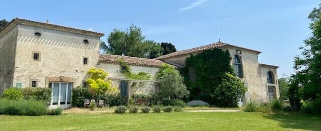 Château With 880 Sqm Living Space And 4 Hectare Park 2