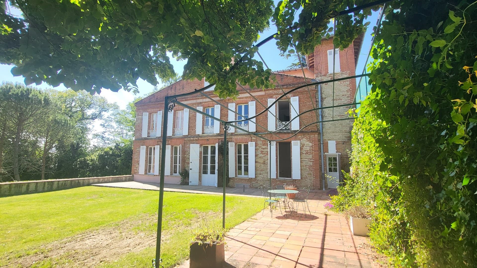 Elegant Castle with Tower and Swimming Pool Near Toulouse 5