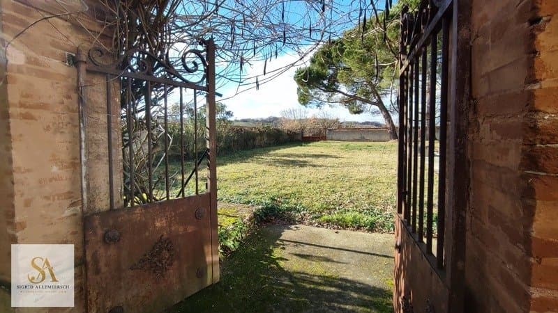 Château With Event Hosting Potential In A Wooded Park 5