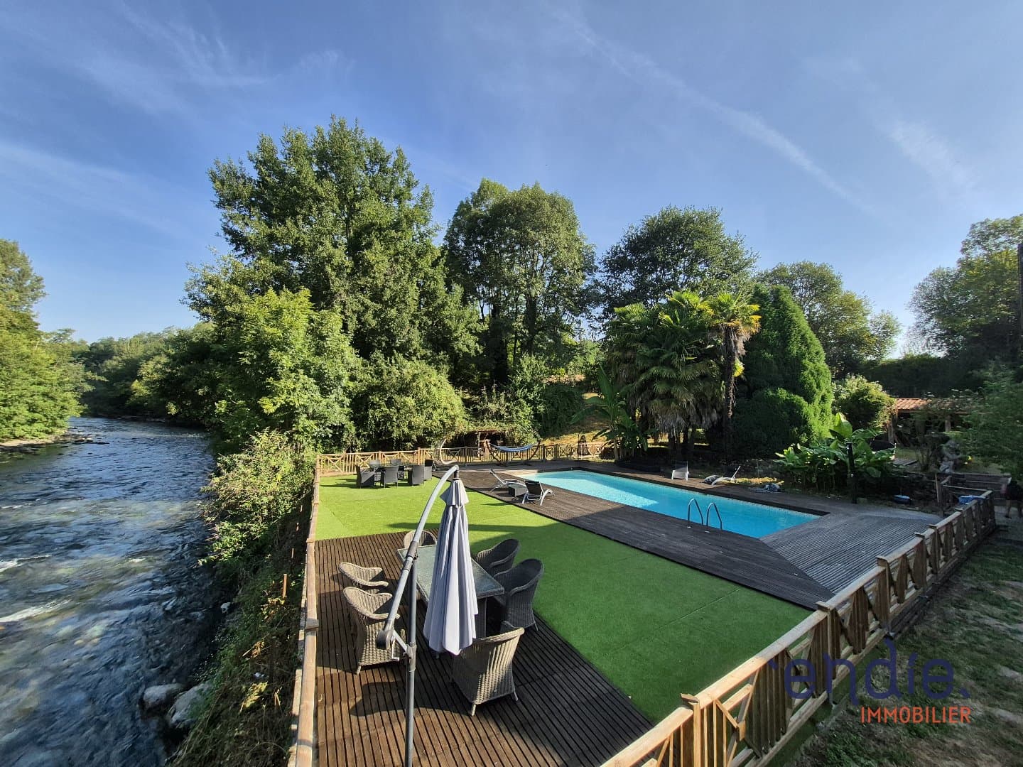 Historic Castle With 12 Bedrooms And Swimming Pool 2