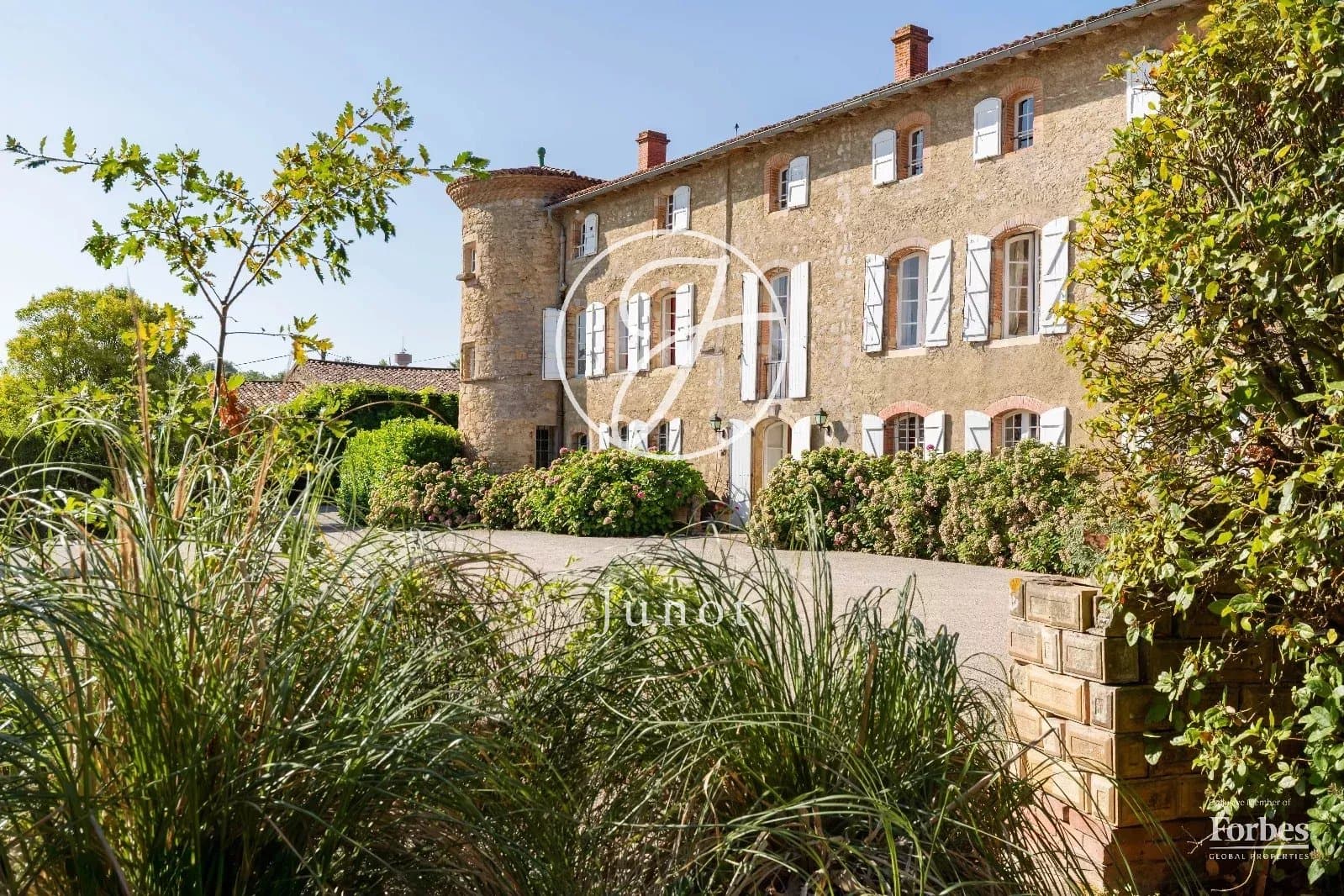Elegant 15th Century Château With Extensive Grounds Near Toulouse 3